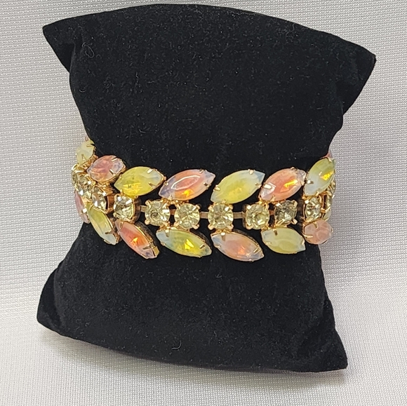 Vintage Kramer Signed Opal Glass Bracelet - Picture 1 of 11